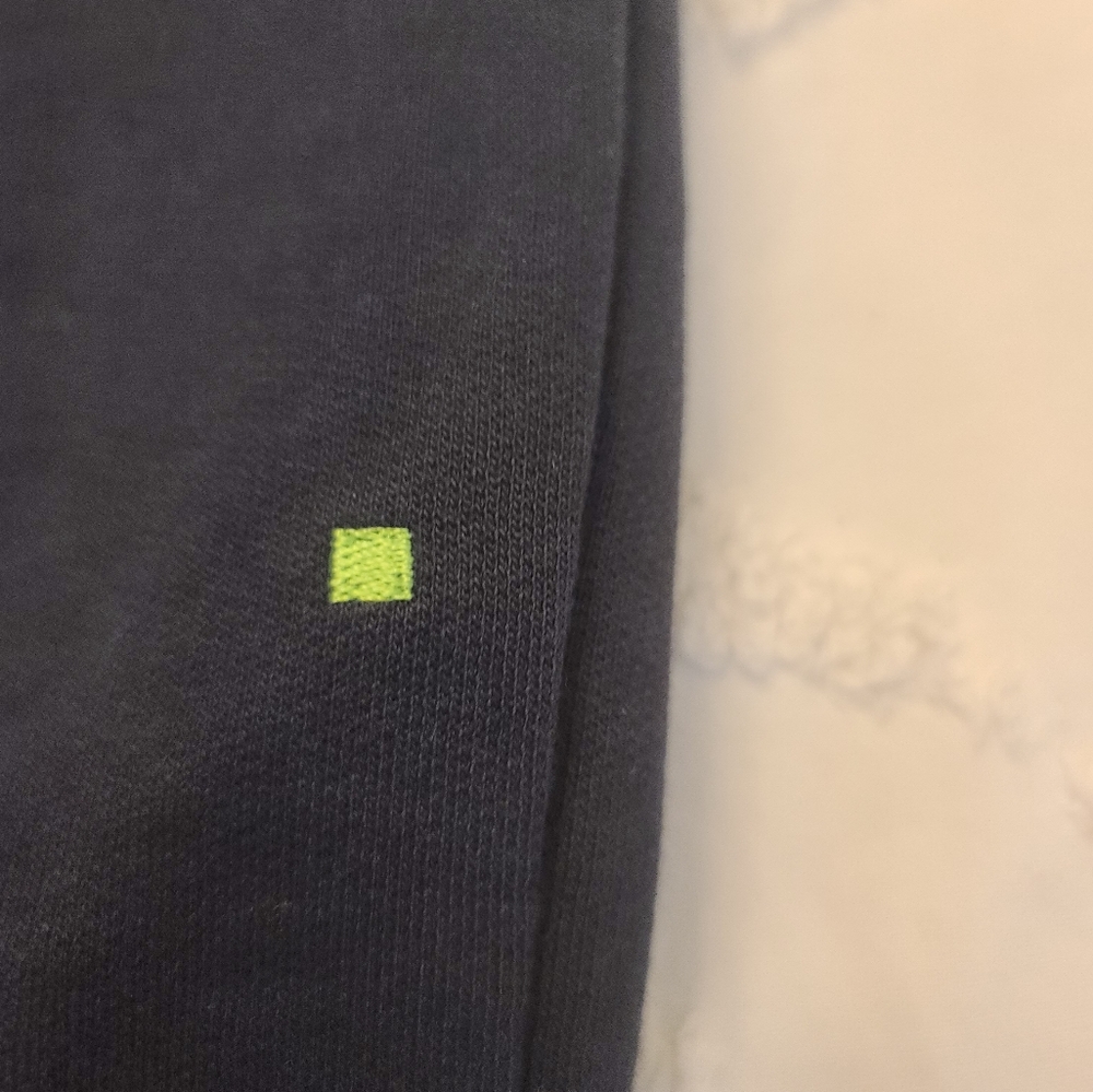 Hugo Boss Zip Up - Picture 3 of 5